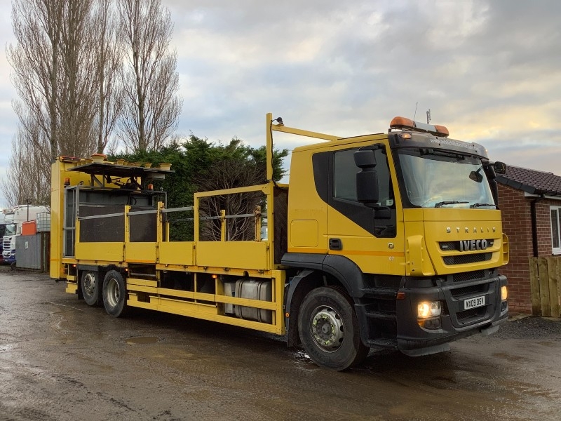 IVECO 310 6X2 RIGID 2009
