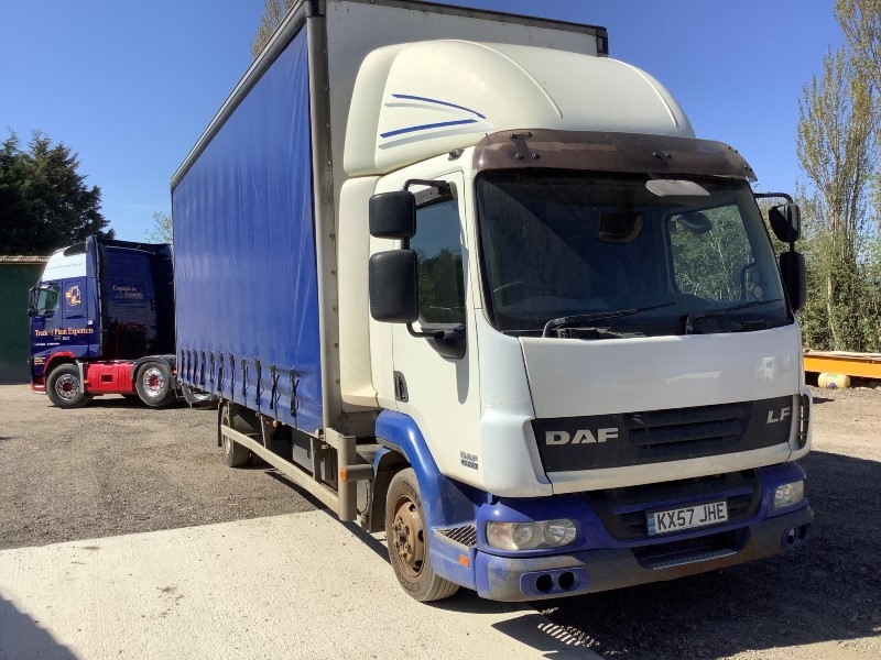DAF LF 45.220 RIGID CURTAINSIDER MANUAL 7.5 TONNE 2007